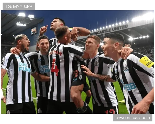 纽卡斯尔联队内举行定位球防守测试，教练组根据数据调整盯人安排